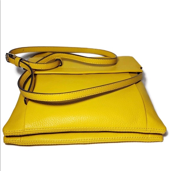 Sold❌❌❌🌼🌼🌼 New Vince Camuto crossbody  $178 - Picture 5 of 11